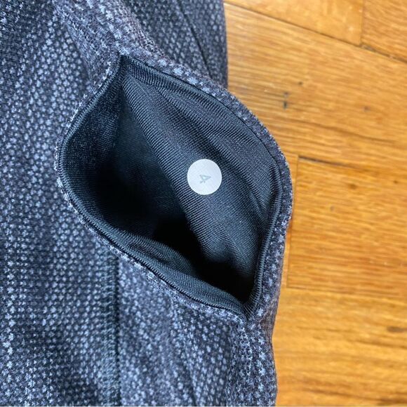 Lululemon Wunder Under Low-Rise
Tight 28 Luon Variegated Knit Heathered Black - Picture 9 of 9
